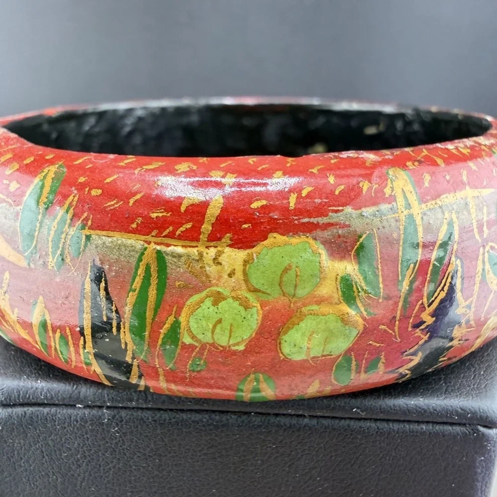 Vintage Bangle Bracelet Painted Animals Desert‎ 8.5